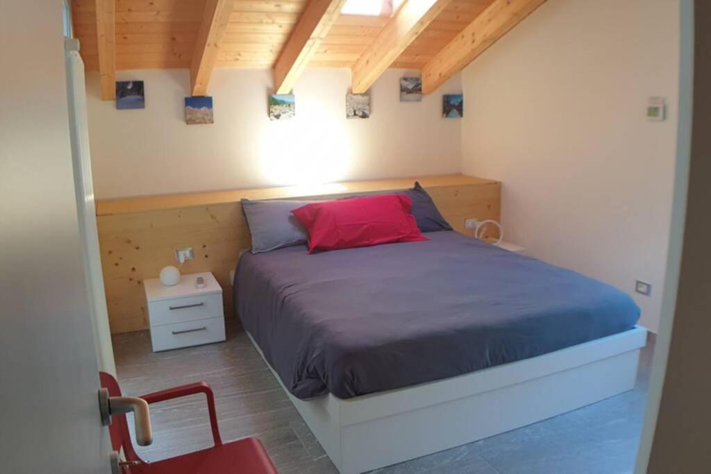 Apartmán La Finestra Sul Fiume-Graziosa Mansarda.Cir 014O74 Val Masino Exteriér fotografie