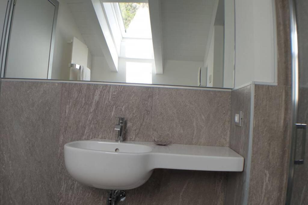 Apartmán La Finestra Sul Fiume-Graziosa Mansarda.Cir 014O74 Val Masino Exteriér fotografie